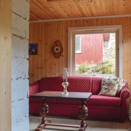 2 Bedroom Awesome In Iveland Casa vacanze Svaland