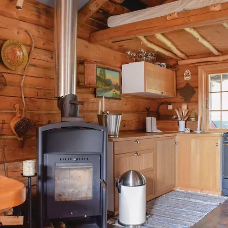 2 Bedroom Awesome In Iveland Casa vacanze